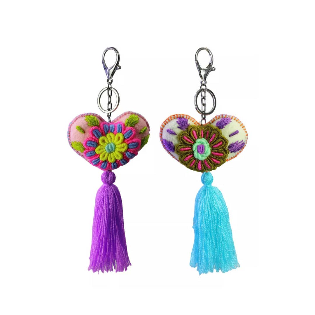 Llaveros De Corazón Bordados Artesanal Llaveros De Moda Regalo