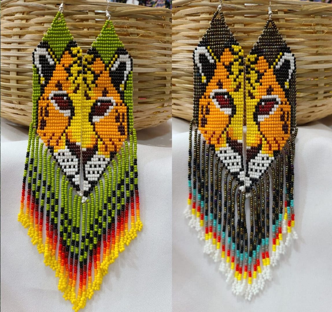 Pack 2 Par De Aretes Colgante Leopardo De Chaquira