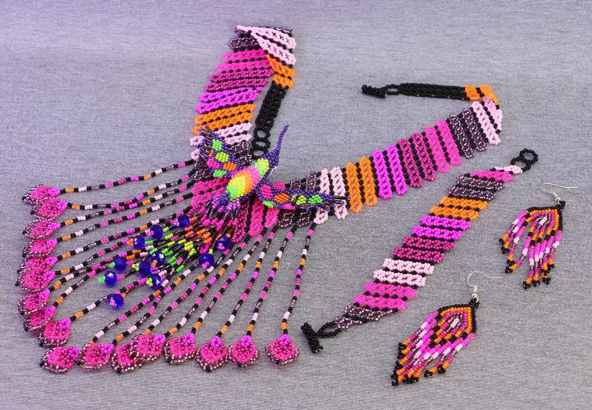 Set Collar De Colibri Flecos Collar De Cuentas Huichol - Image 2