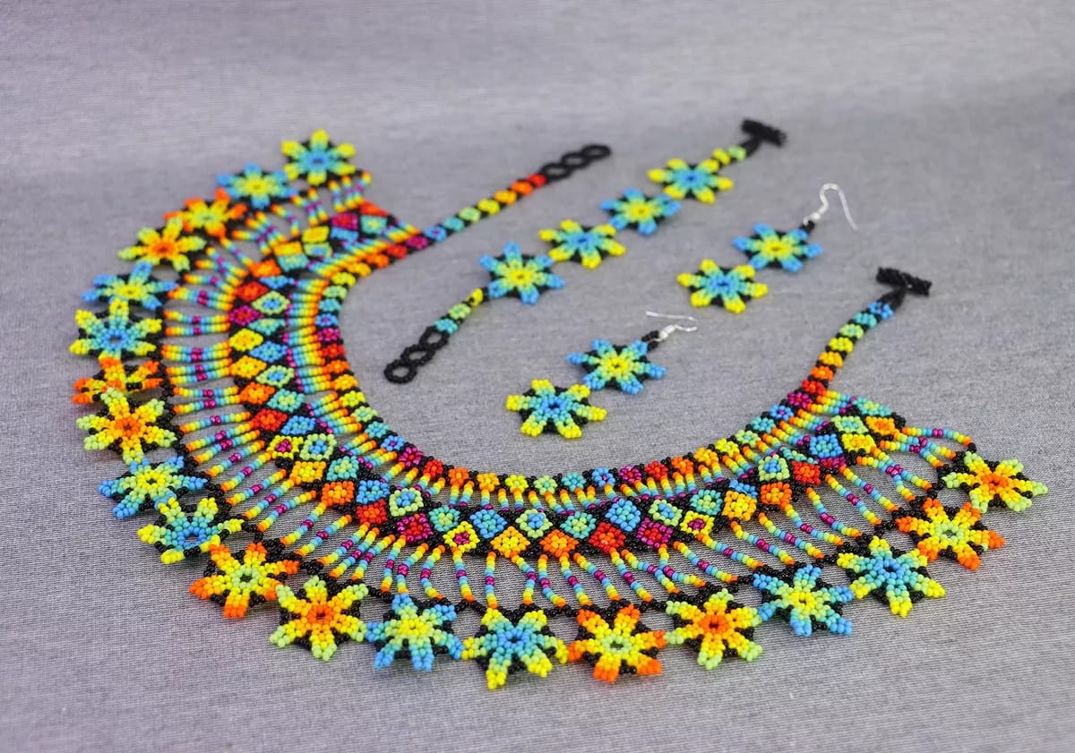 Set Collar De Florecitas Chaquira Collar De Cuentas Huichol - Image 2