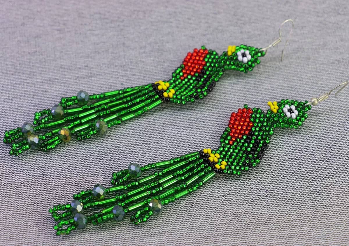 Aretes De Quetzal Chaquira Aretes Largos De Cuentas Huichol - Image 2