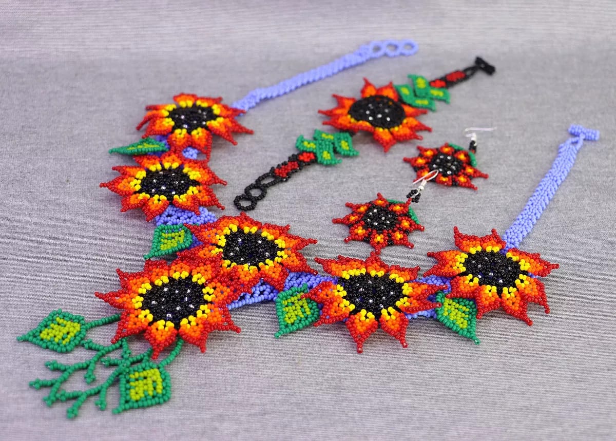 Set Collar De Mostacillas Floral Collar De Cuentas Huichol - Image 2