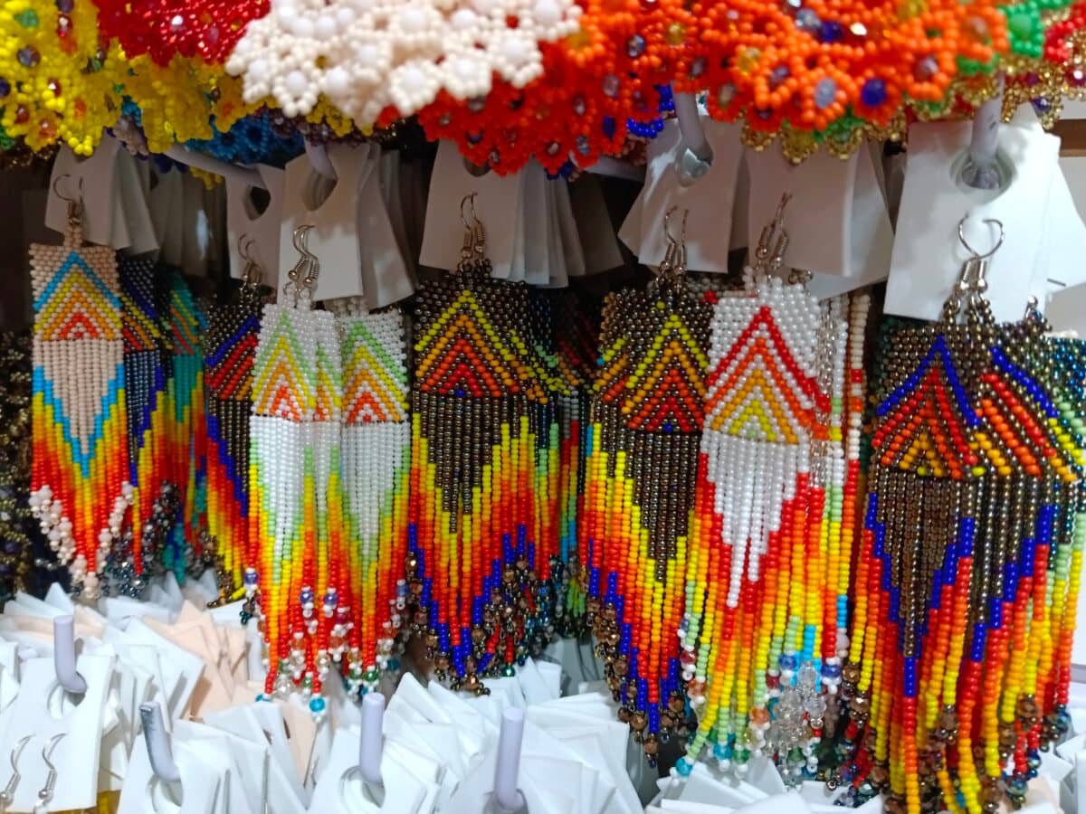 Aretes Flecos Cristal Aretes De Cuentas Huichol Artesanal - Image 3