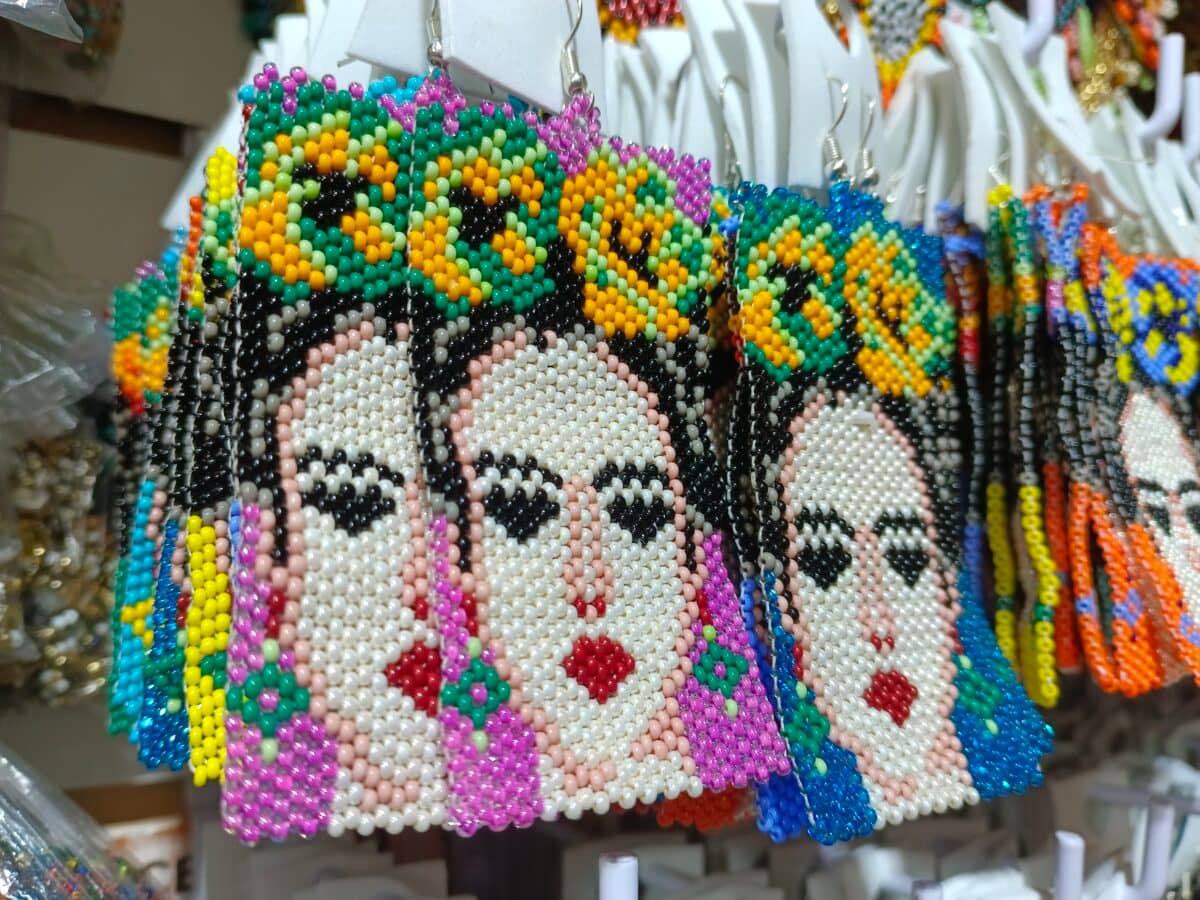 Aretes De Frida Kahlo De Mostacillas Aretes Artesanal - Image 2