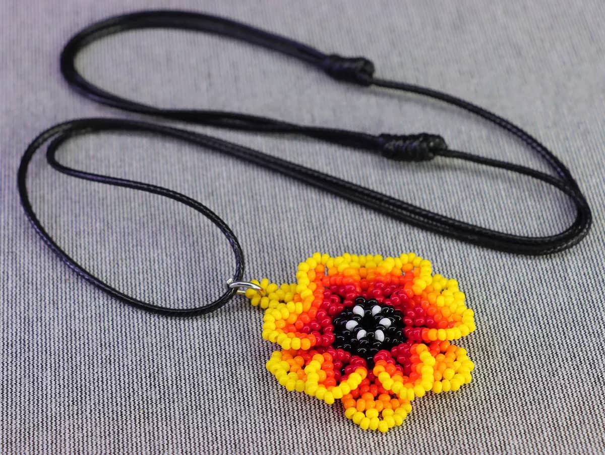 Collar Dije De Girasol Chaquira Collar De Cuentas Huichol - Image 3