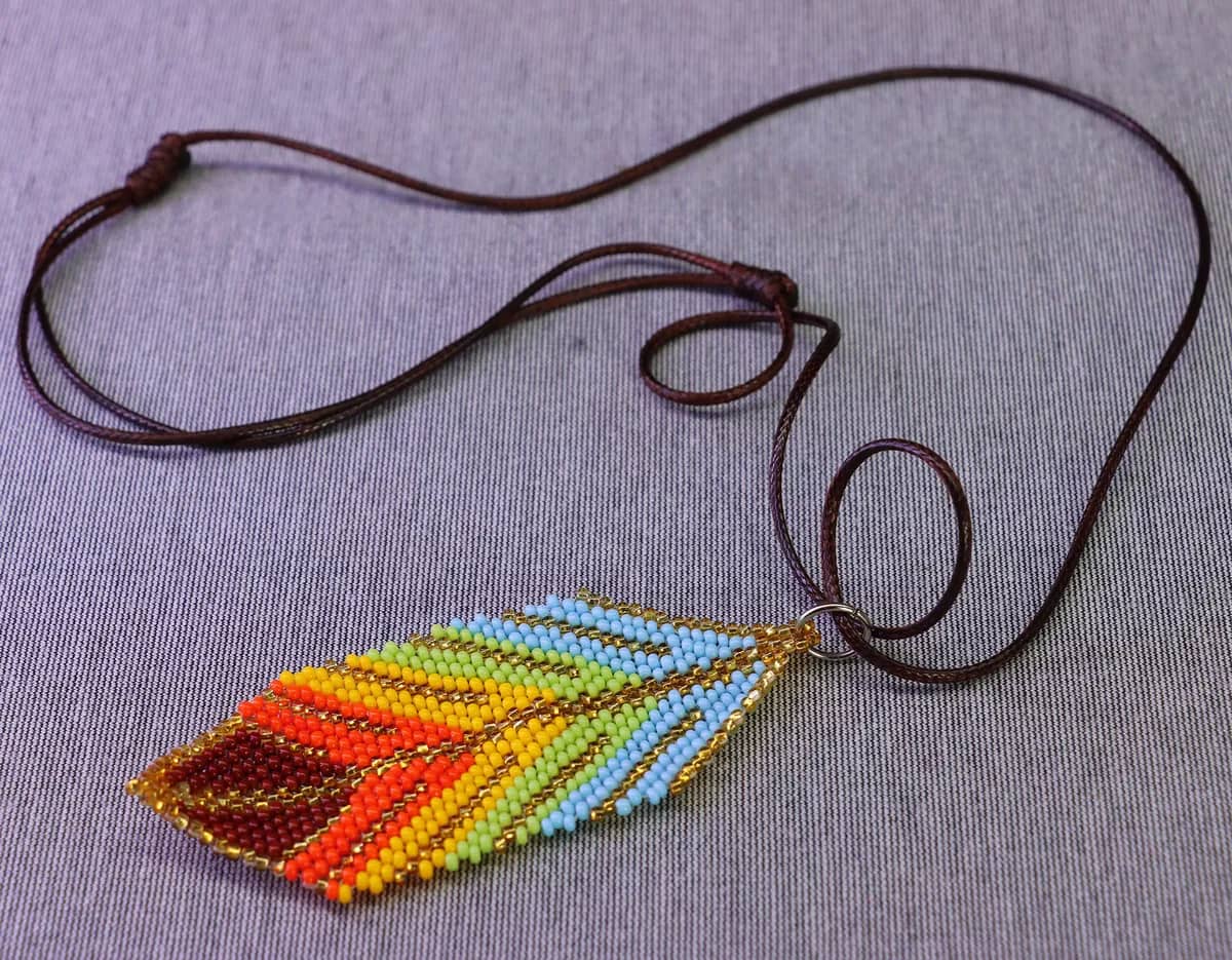 Collar Dije De Hoja Chaquira Collar De Cuentas Huichol - Image 3
