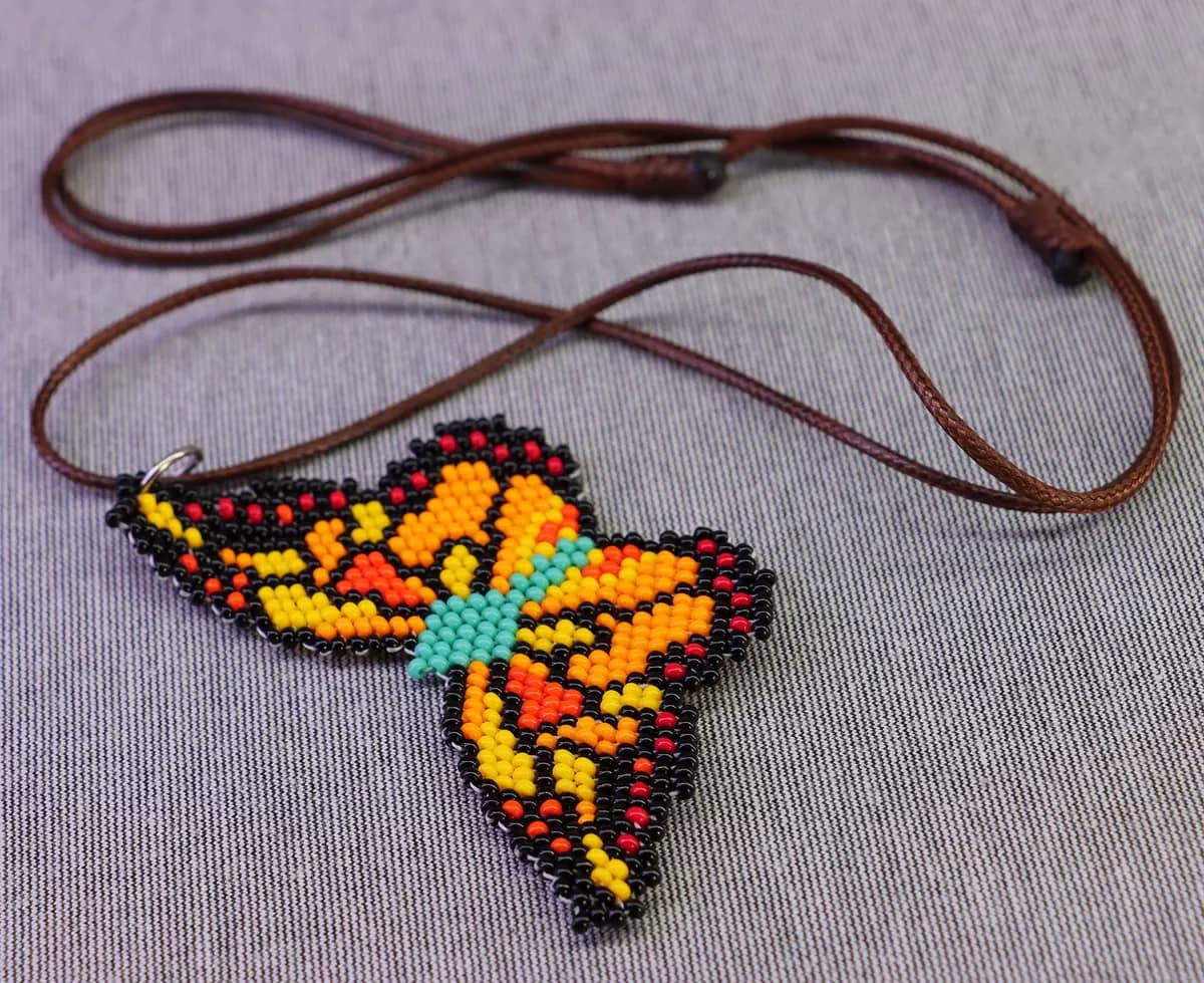 Collar Dije De Mariposa Chaquira Collar De Cuentas Huichol - Image 2