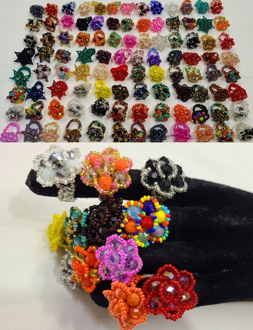 Set De 12 Anillos De Cristal Artesanal